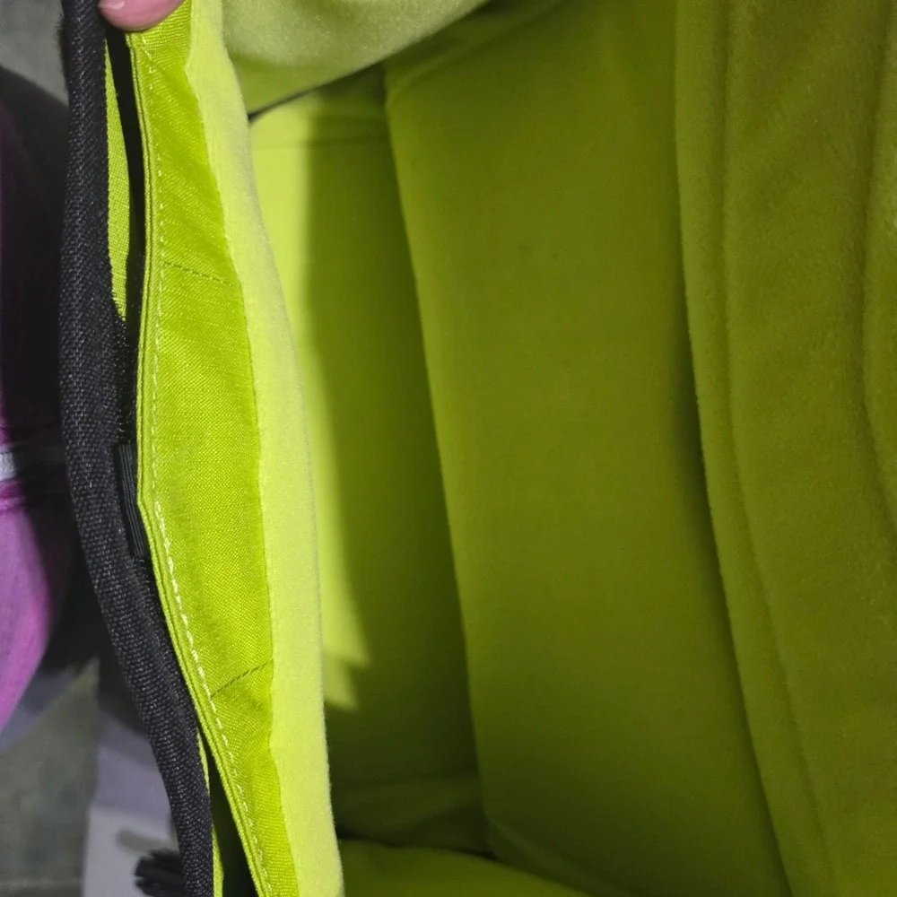 Crumpler Laptop Messenger Bag mens Black‎ Lime Green Tech